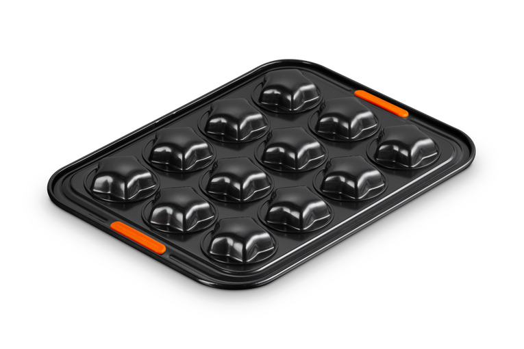 Le Creuset Moule à 12 Muffins étoiles