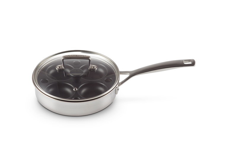 Le Creuset Sauteuse à Bord Droit En Inox Avec Insert à œufs