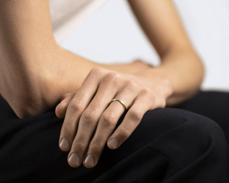 Le Gramme Bague Demi-jonc La 2g