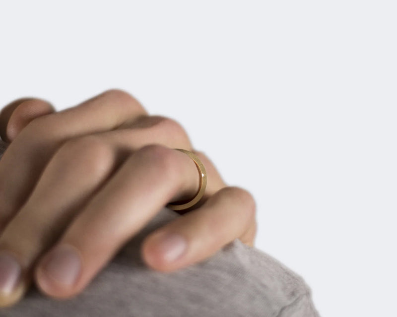 Le Gramme Bague Ruban 2mm La 5g Sertie Diamant