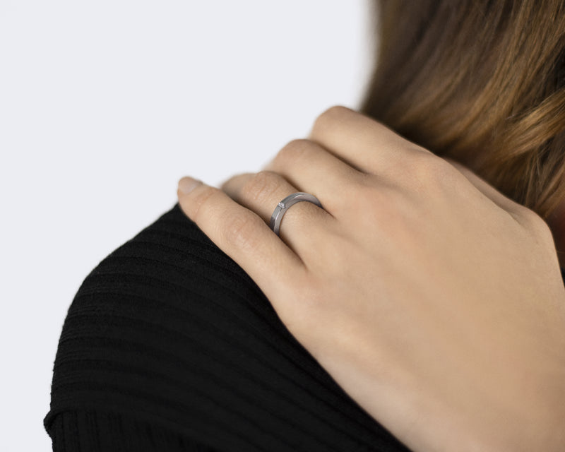 Le Gramme Bague Ruban 2mm La 5g Sertie Diamant