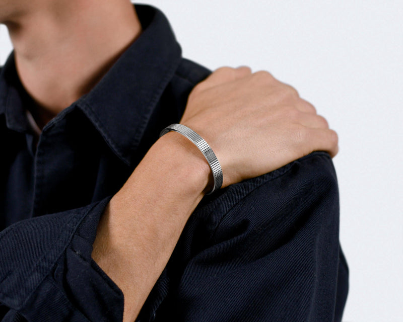 Le Gramme Bracelet Ruban Guilloché Le 23g