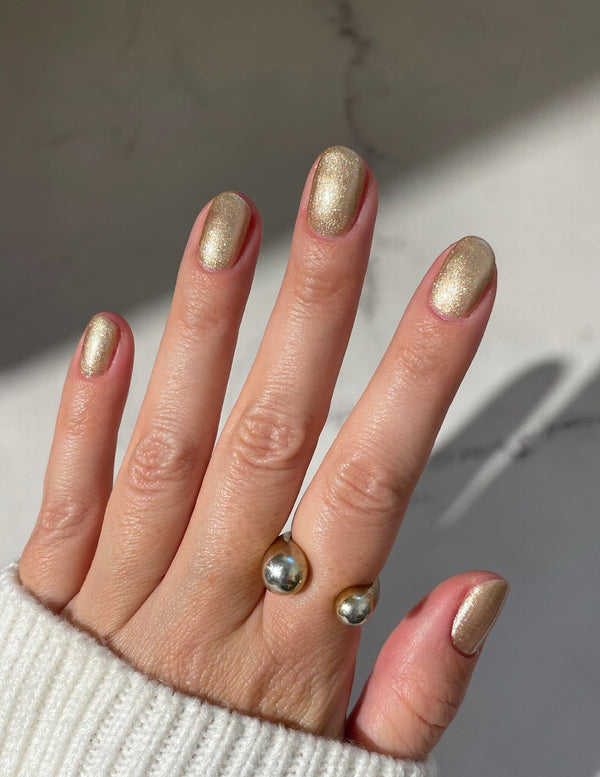 Le Mini Macaron Golden Elixir - Vernis Semi-permanent