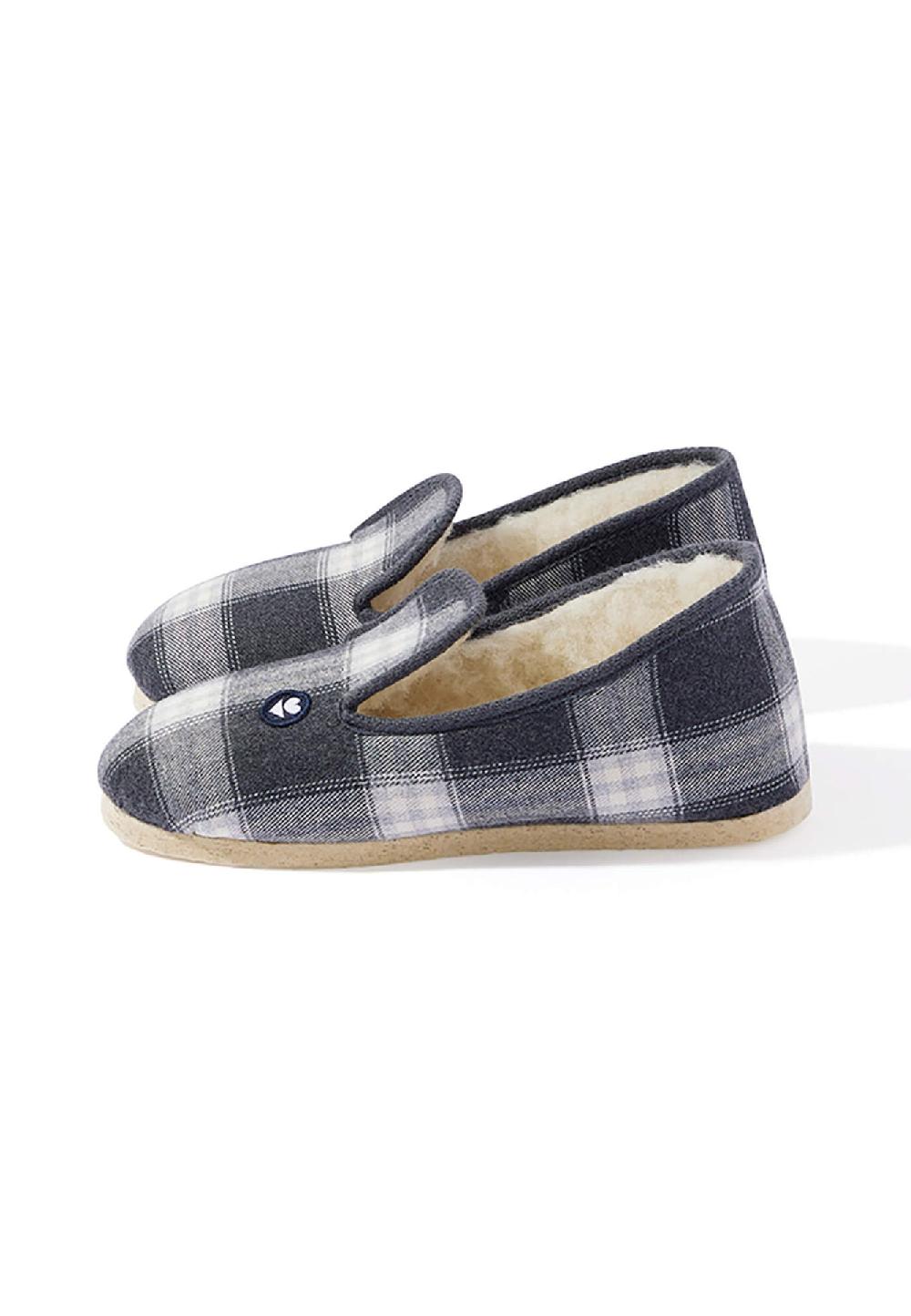 Le Slip Français Chaussons D'intérieur En Laine Pantoufles Tartan Gris