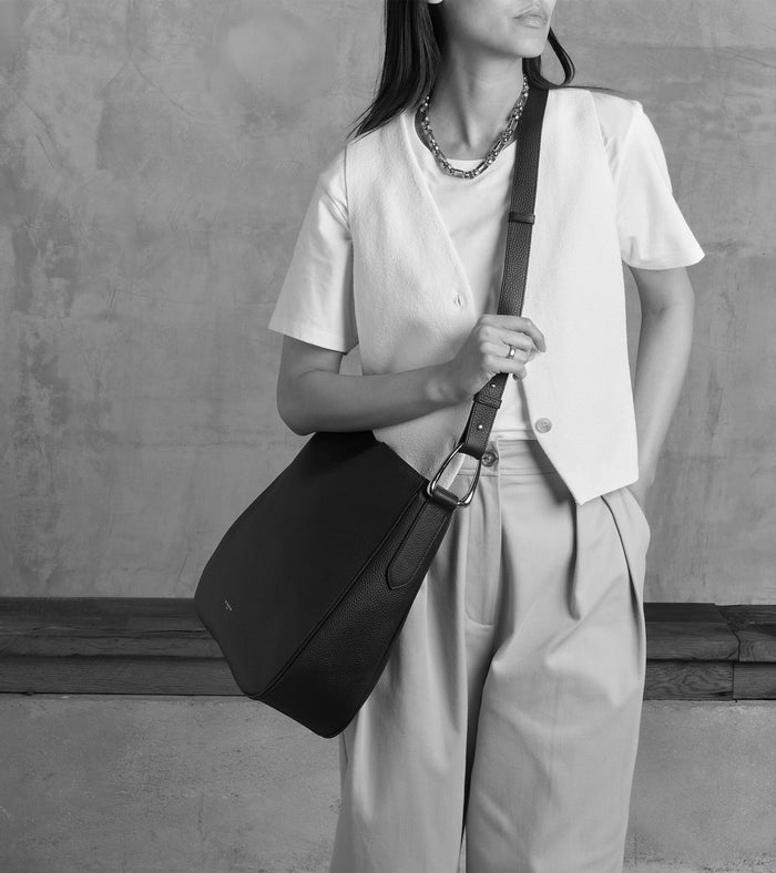 Le Tanneur Grand Sac Hobo En Cuir De Taurillon Grainé