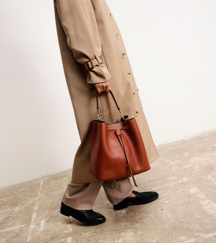 Le Tanneur Grand Sac Seau En Cuir Grainé