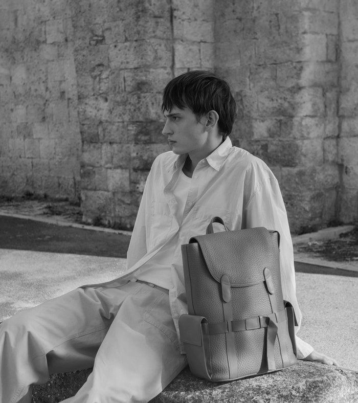 Le Tanneur Sac à Dos à Rabat En Cuir Grain Buffle Et Cuir Lisse
