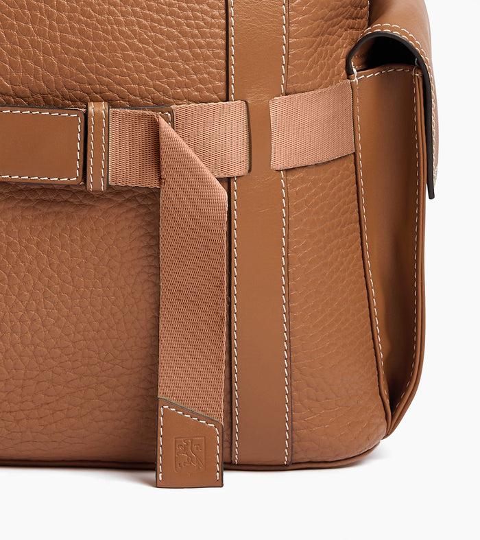 Le Tanneur Sac à Dos à Rabat En Cuir Grain Buffle Et Cuir Lisse
