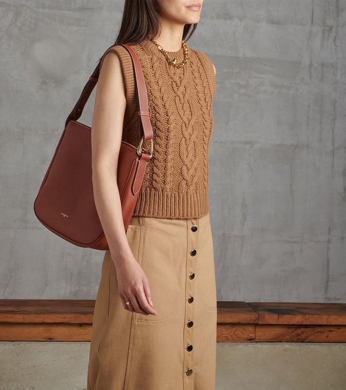 Le Tanneur Sac Hobo Moyen Modèle En Cuir De Taurillon Grainé