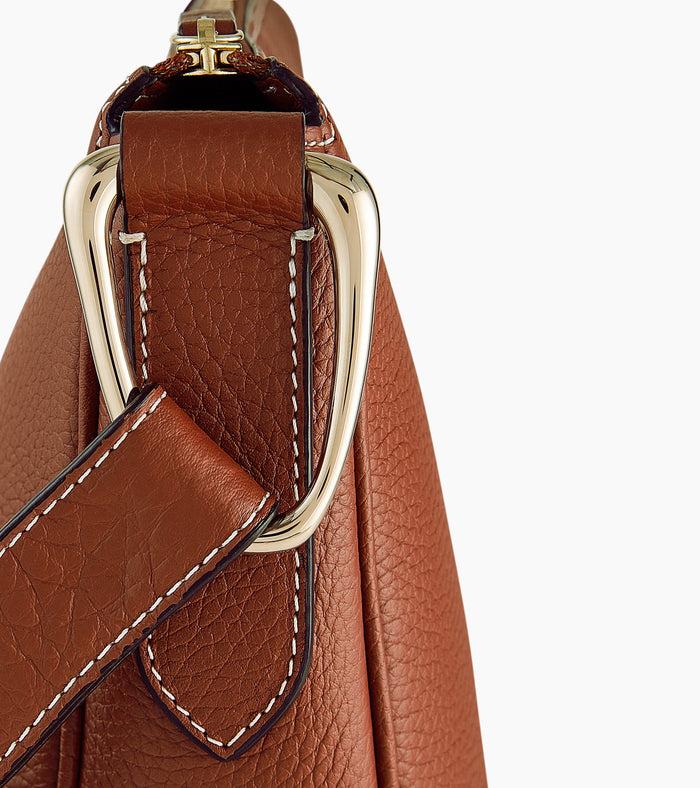 Le Tanneur Sac Hobo Moyen Modèle En Cuir De Taurillon Grainé