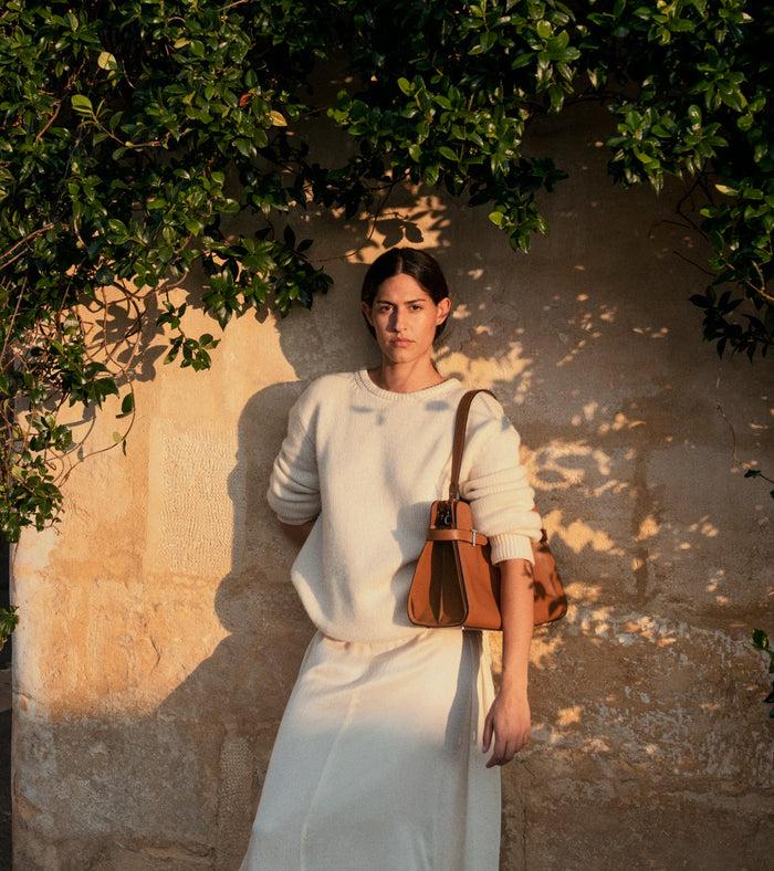 Le Tanneur Sac Porté épaule Grand Modèle En Cuir Lisse Et Nubuck