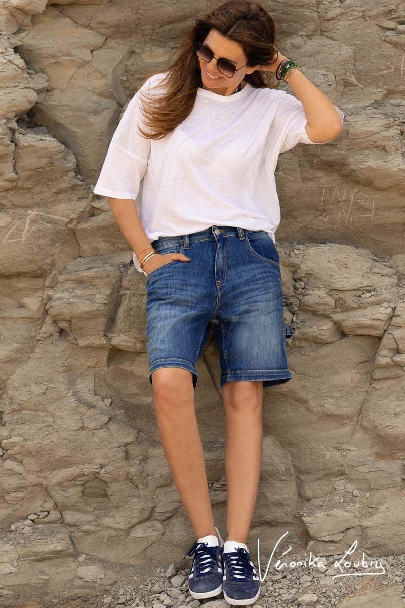 le temps des cerises Bermuda Charpentier en jeans bleu by Véronika Loubry