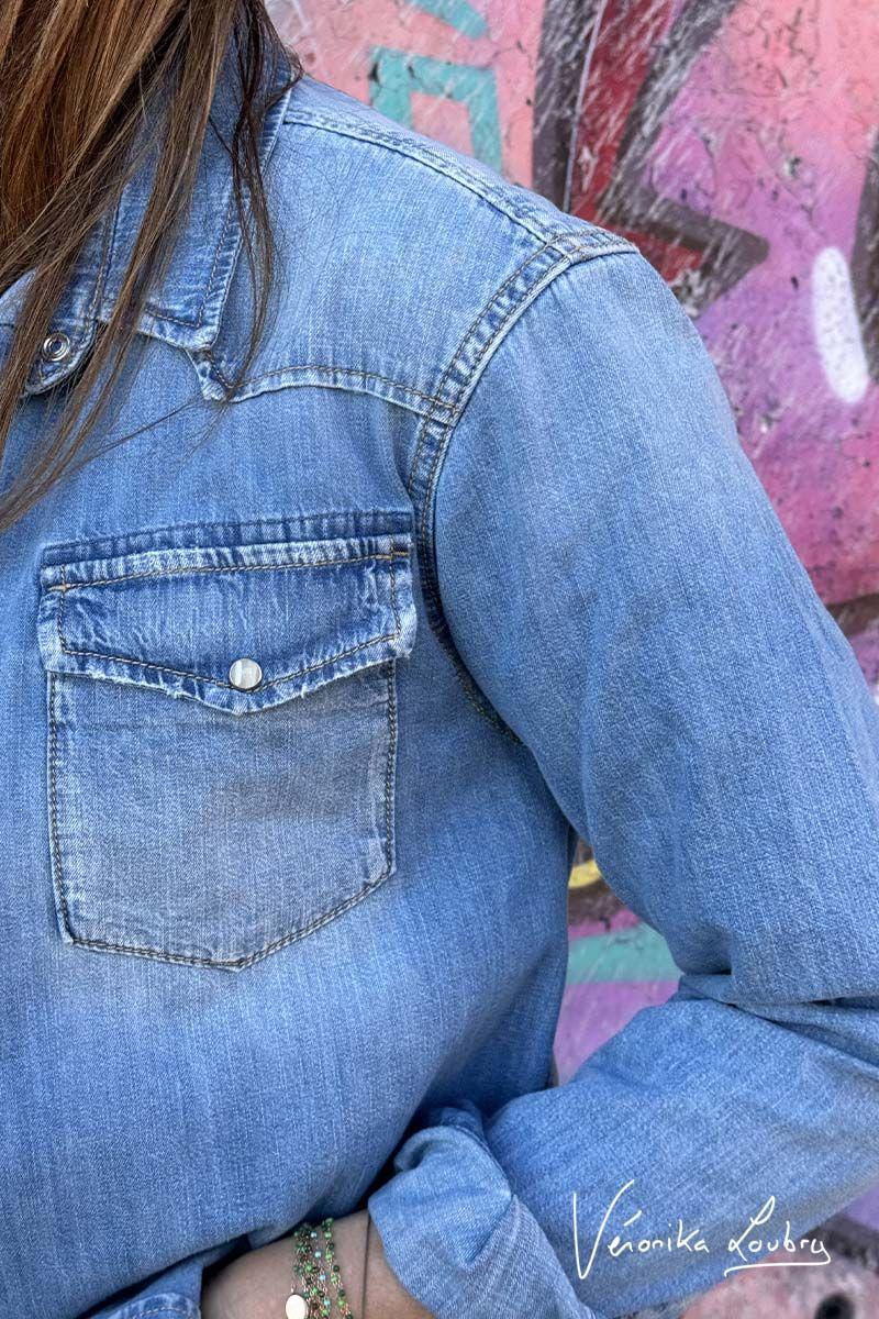 Le Temps Des Cerises Chemise Loose En Jeans Bleu Clair Gérard By Véronika Loubry