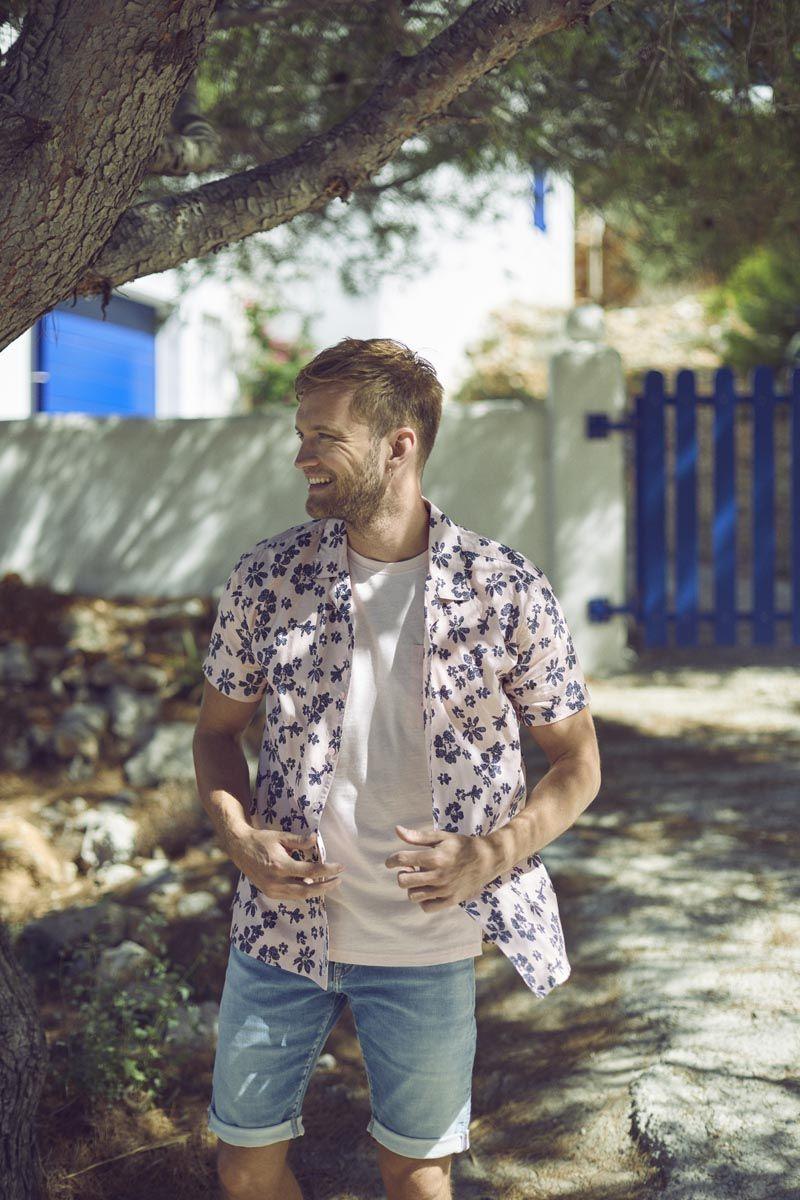 le temps des cerises Chemise Postir rose à motif fleuri