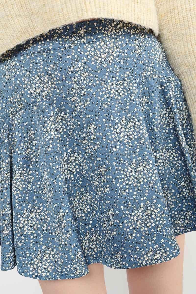 Le Temps Des Cerises Jupe Short Dalougi à Motif Floral Bleu Et Blanc