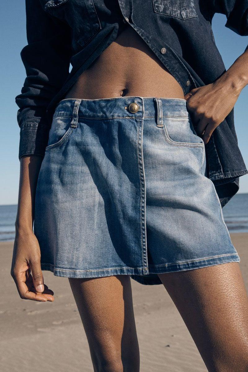 le temps des cerises Jupe short Monaco en jeans bleu