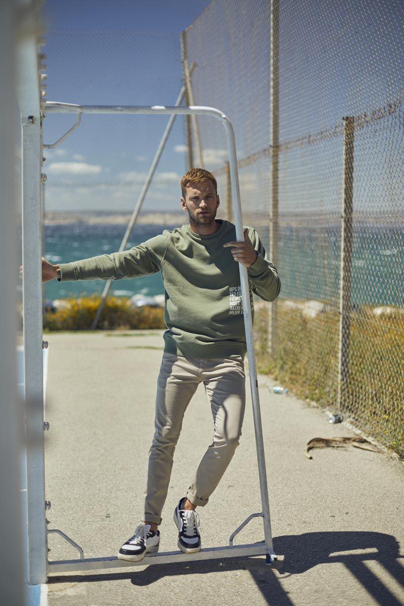 le temps des cerises Pantalon chino slim Jas beige