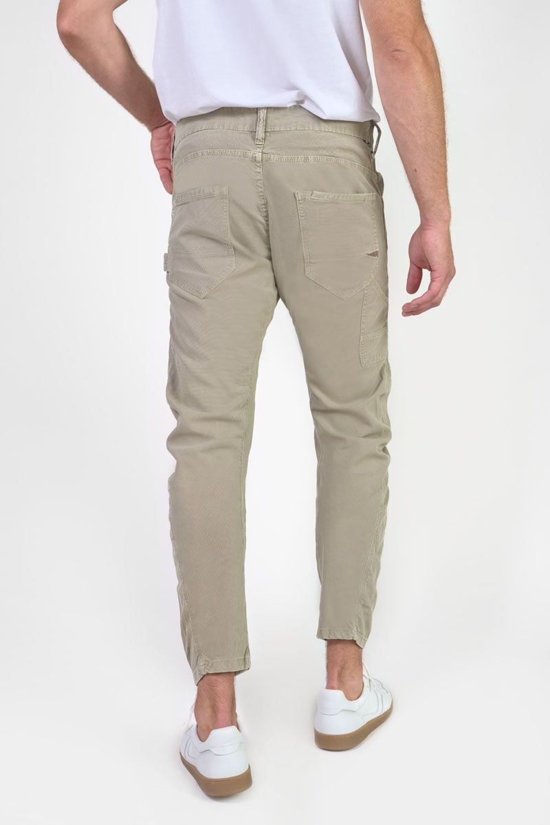 Le Temps Des Cerises Pantalon Albe Tapered Arqué Kaki