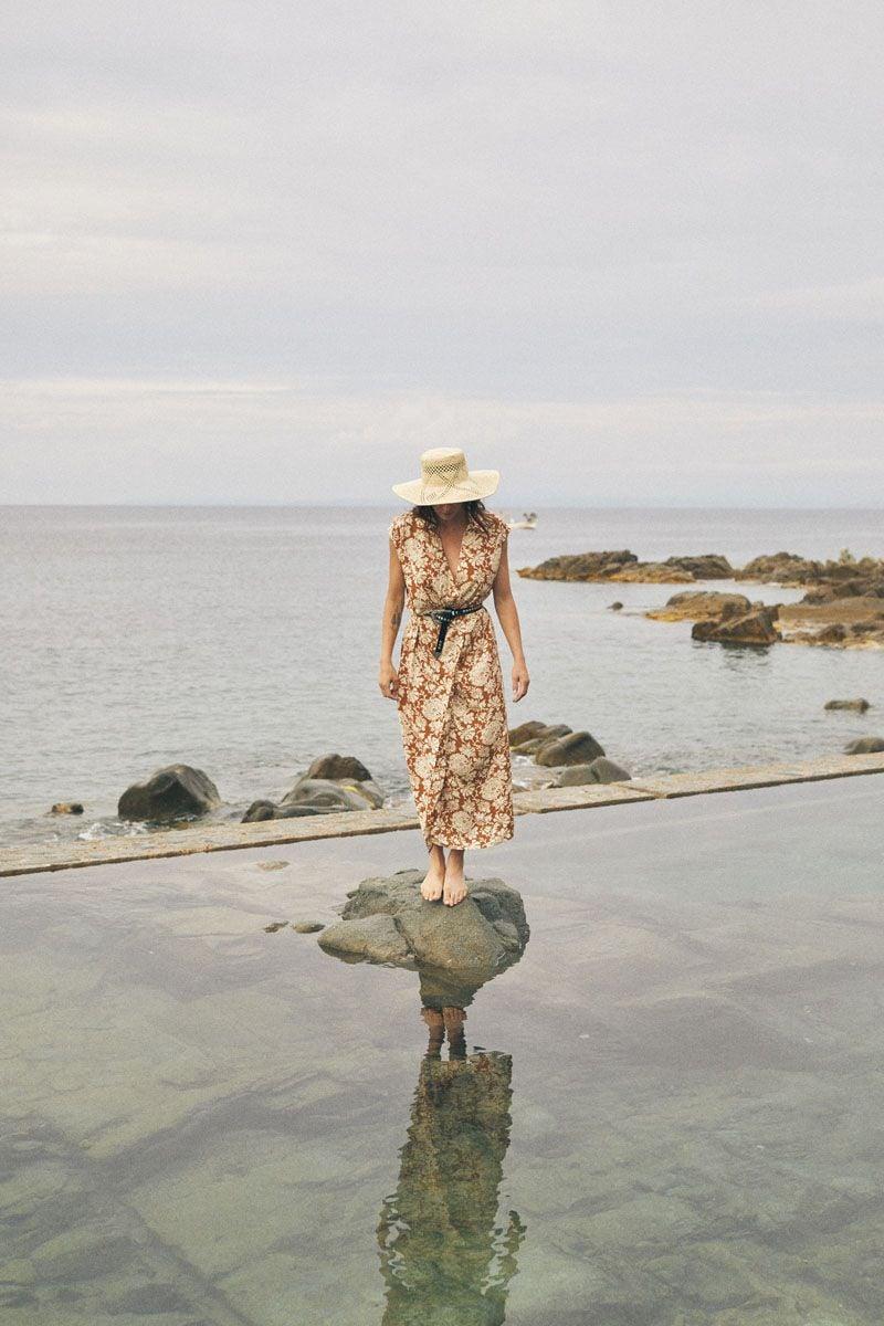 le temps des cerises Robe Joubarb à motif fleuri ocre