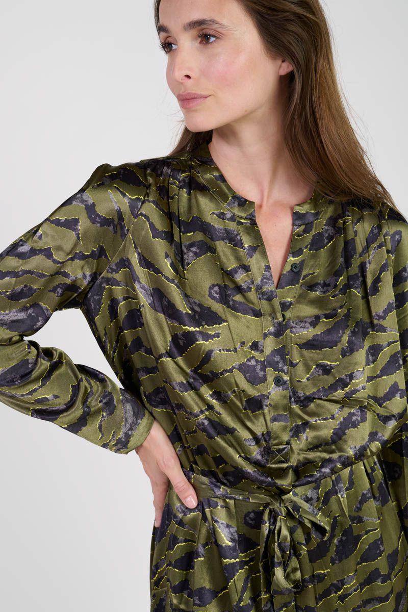 Le Temps Des Cerises Robe Matchu Kaki à Motif Animalier