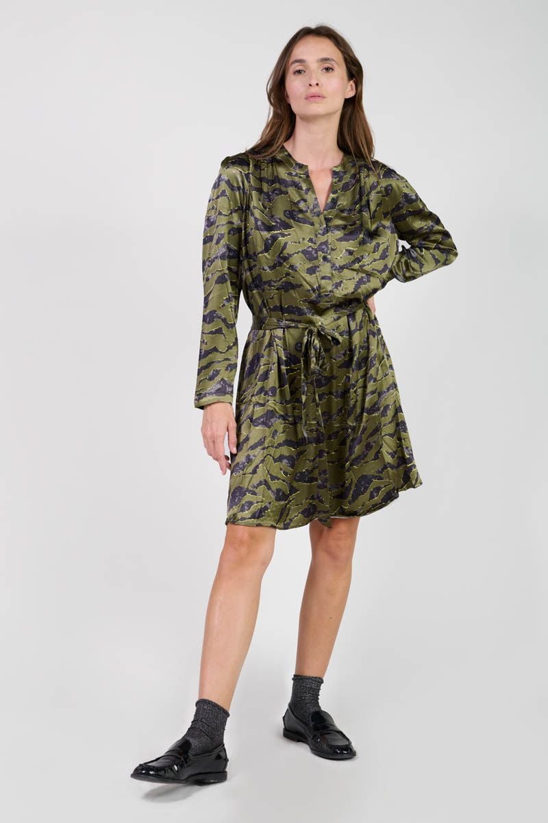 le temps des cerises Robe Matchu kaki à motif animalier