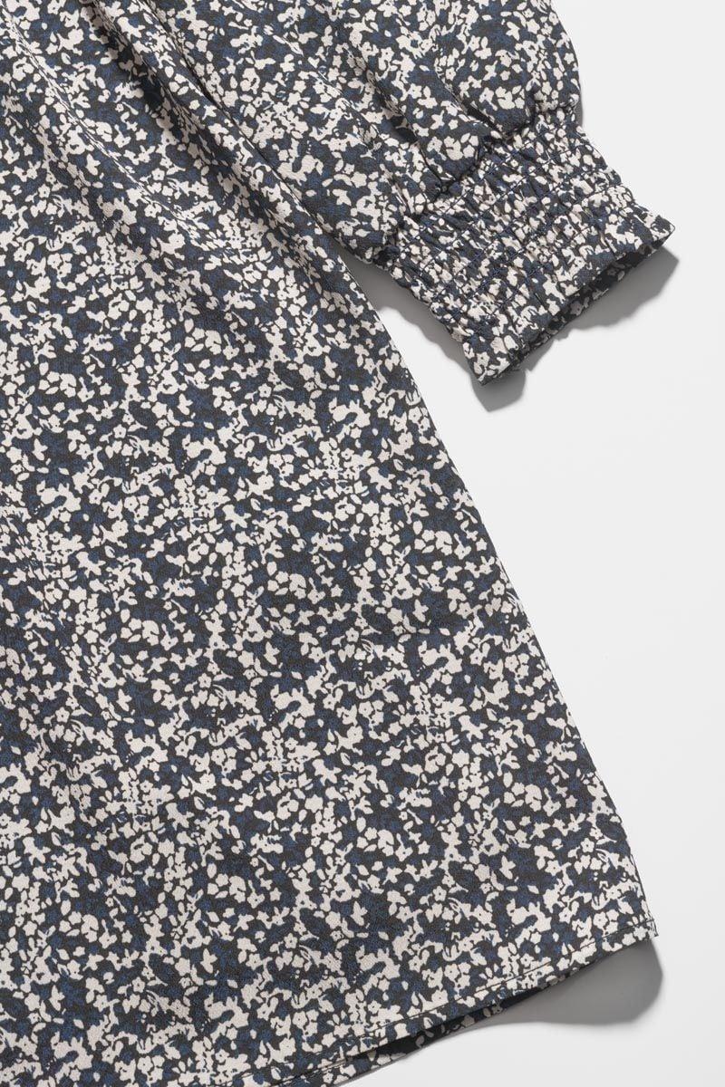 Le Temps Des Cerises Robe Meyagi à Motif Floral Bleu Nuit Et Blanc