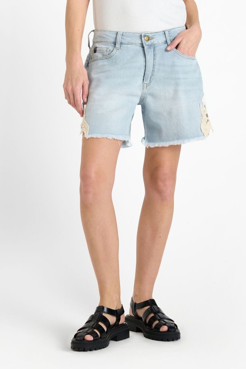 Le Temps Des Cerises Short Lace En Jeans Bleu Délavé