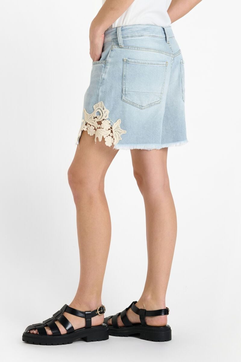 Le Temps Des Cerises Short Lace En Jeans Bleu Délavé