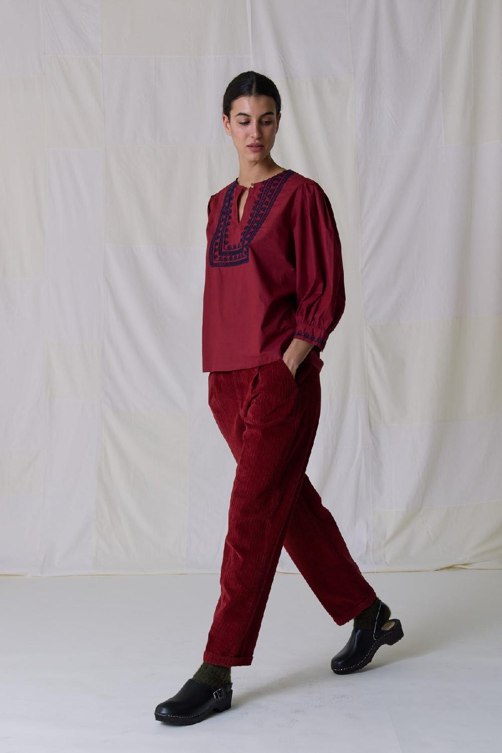 Leon & Harper Blouse Coquine Plain Carmin