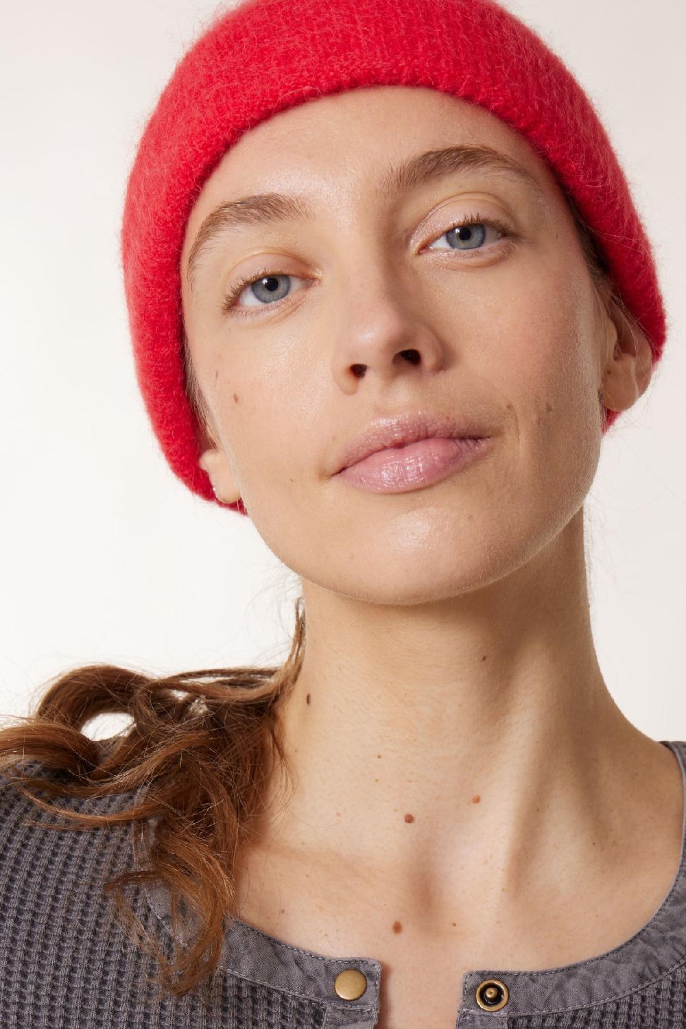 Leon & Harper Bonnet Mind PLN Red