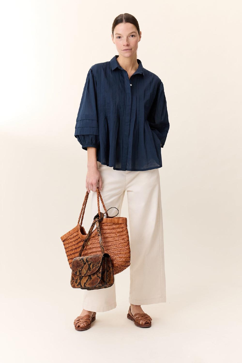 leon & harper Chemise Chimi Pleat Black Iris