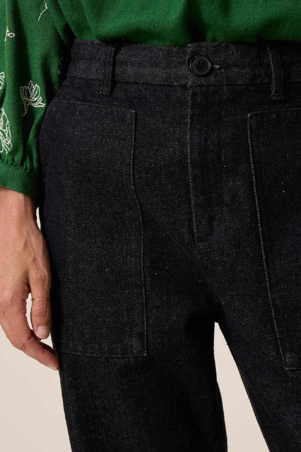 Leon & Harper Jean Fernand PLN Black