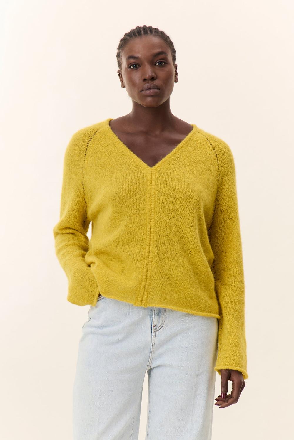 Leon & Harper Pull Margarit Plain Yellow