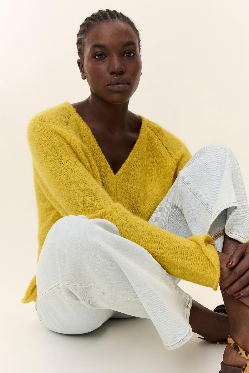 leon & harper Pull Margarit Plain Yellow