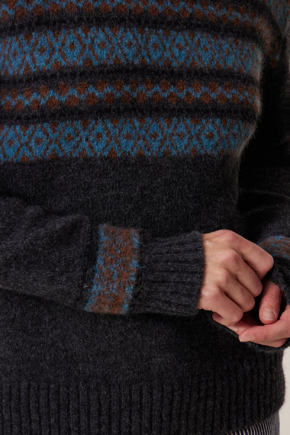 Leon & Harper Pull Meet Jac Grey