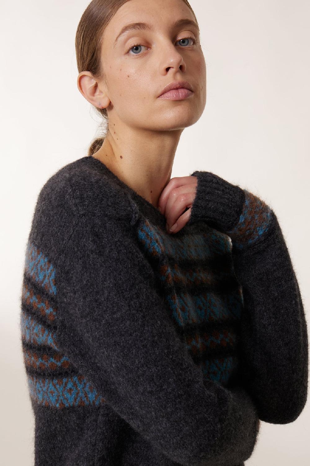 Leon & Harper Pull Meet Jac Grey