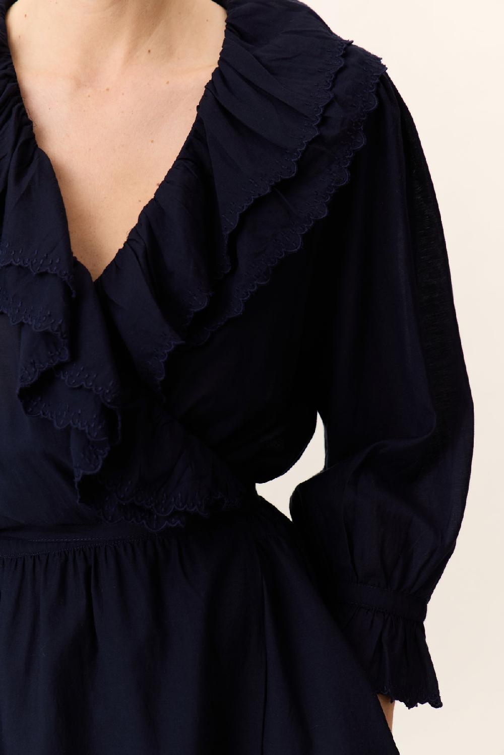 Leon & Harper Robe Reem Plain Black Iris