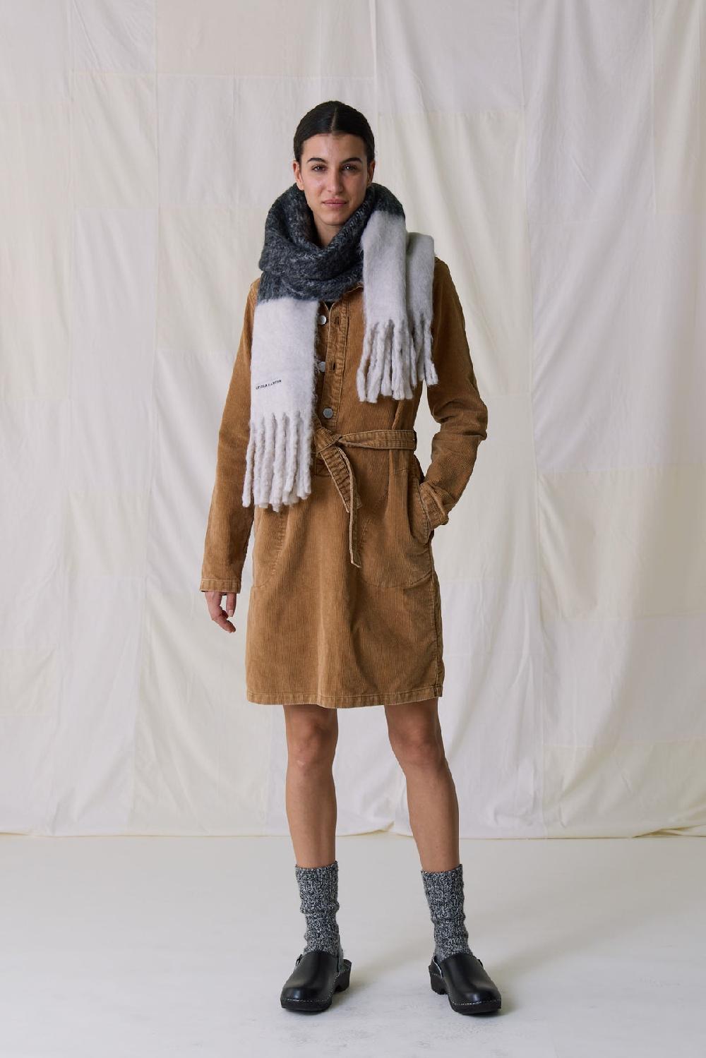 leon & harper Robe Regna Plain Brown