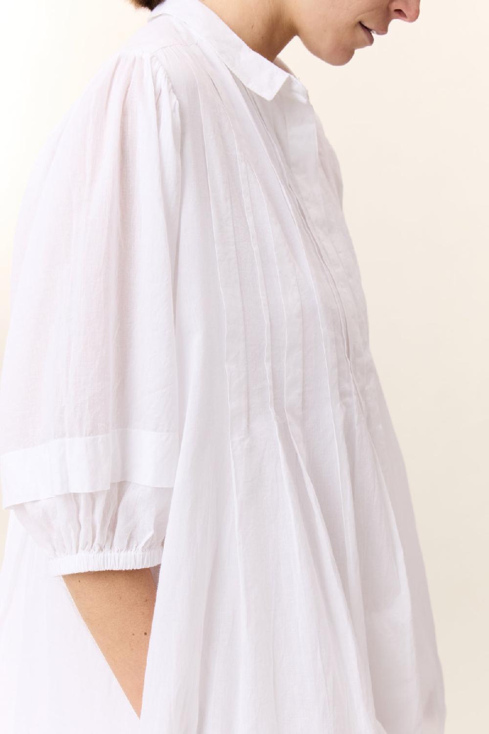 Leon & Harper Robe Roca Pleat White