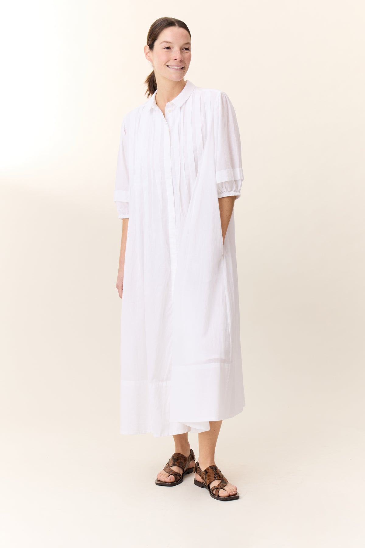 leon & harper Robe Roca Pleat White