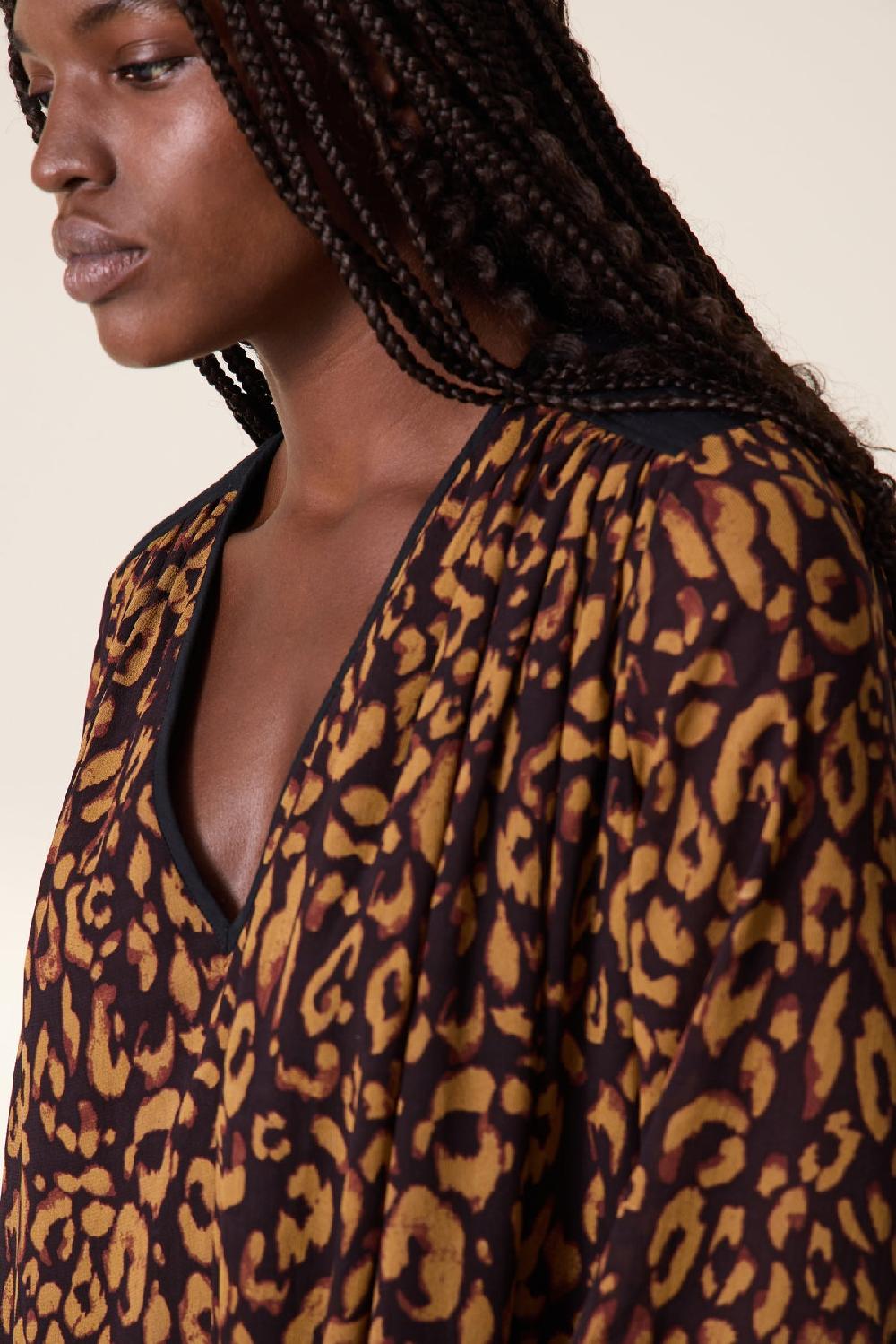 Leon & Harper Robe Roni Leo Beige