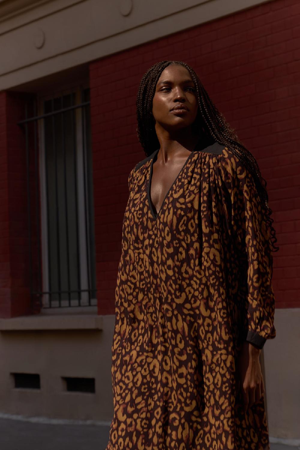 Leon & Harper Robe Roni Leo Beige