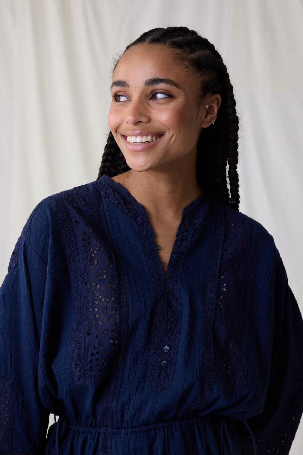 Leon & Harper Robe Roxy Plain Black Iris