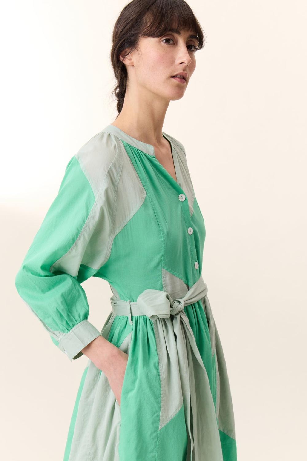 Leon & Harper Robe Runa Patch Green