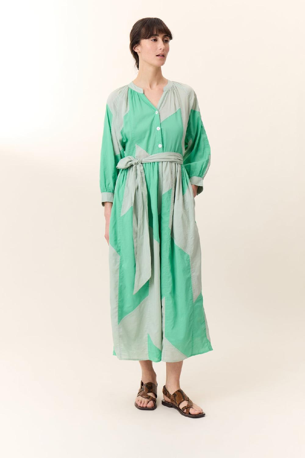Leon & Harper Robe Runa Patch Green