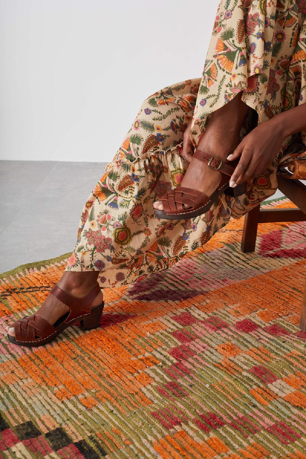 Leon & Harper Sabots Stockholm Brown