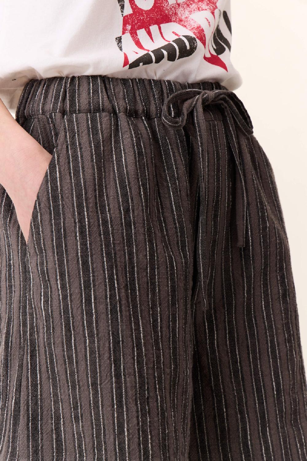 Leon & Harper Short Quasar Strp Carbone