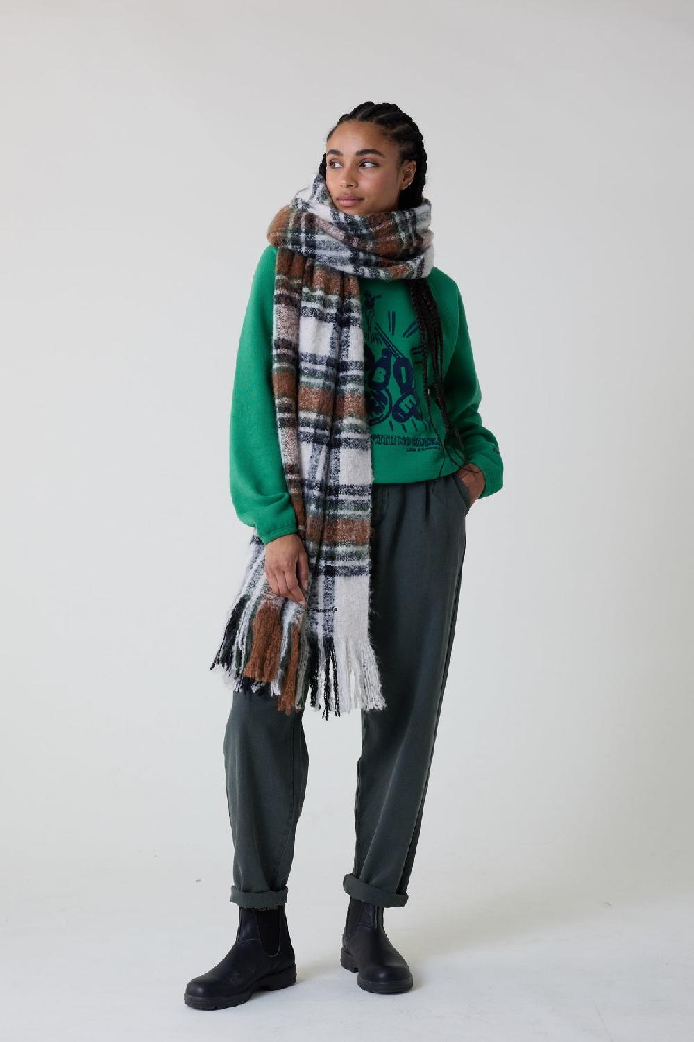 Leon & Harper Sweat Shine Bowling Green