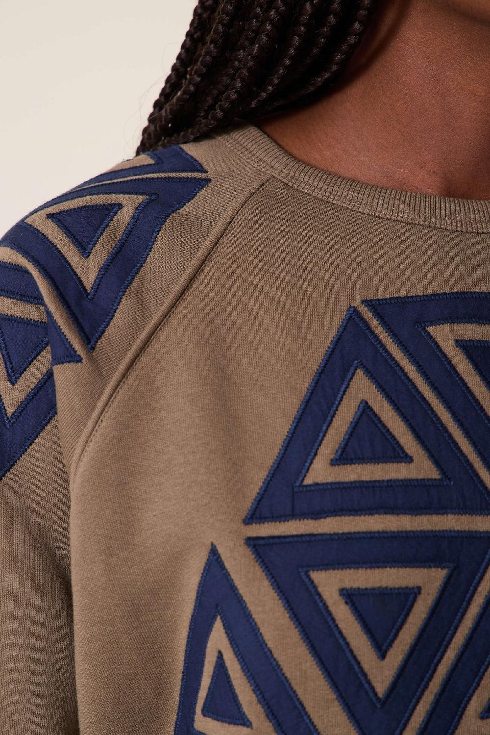 Leon & Harper Sweat Shine Triangle Sage