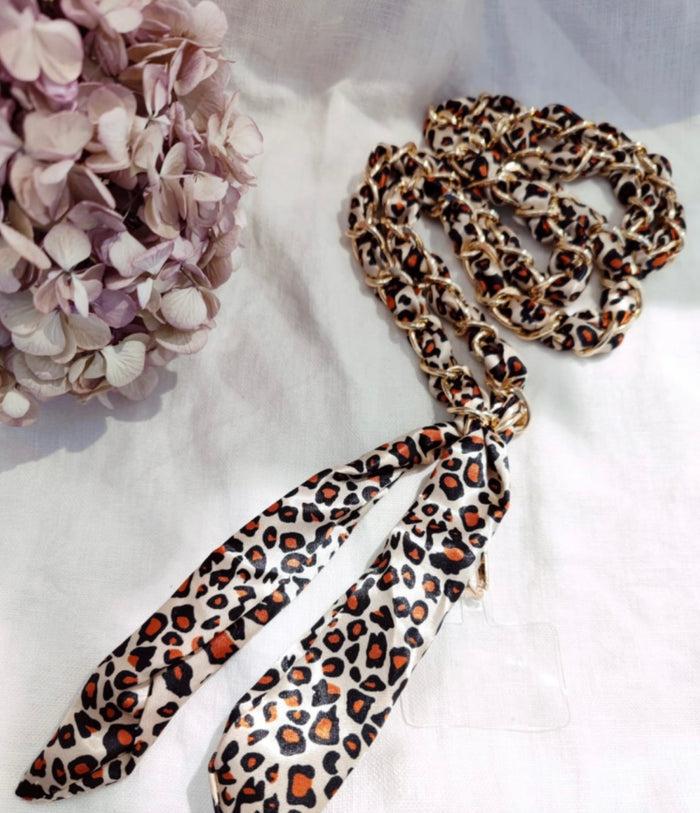 les bohémiennes Bijou téléphone maille + tissu léopard modèle long